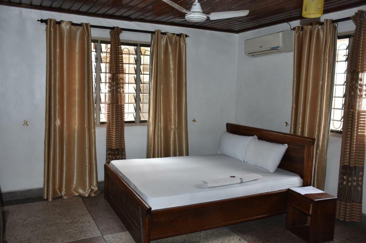 Bed and Breakfast Kituri Royal Annex Daressalam Exterior foto